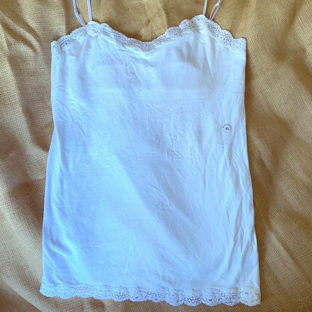 NWT White Lace V-neck Camisole